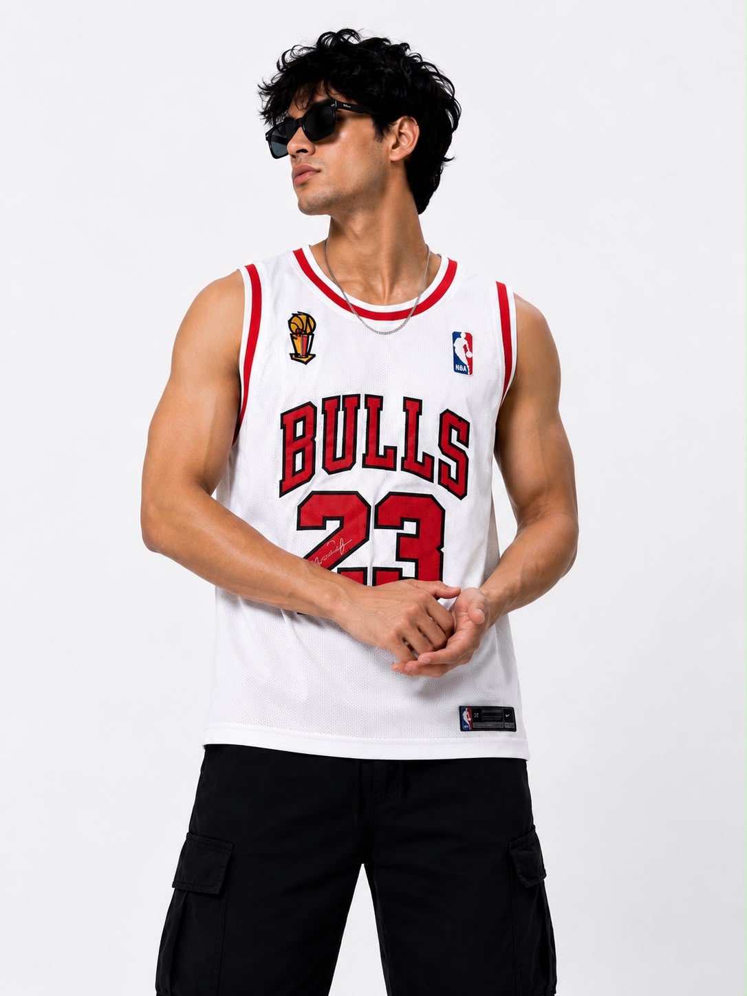 WHITE BULLS 23