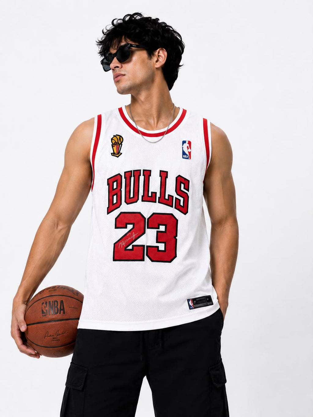 WHITE BULLS 23