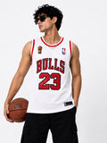 WHITE BULLS 23